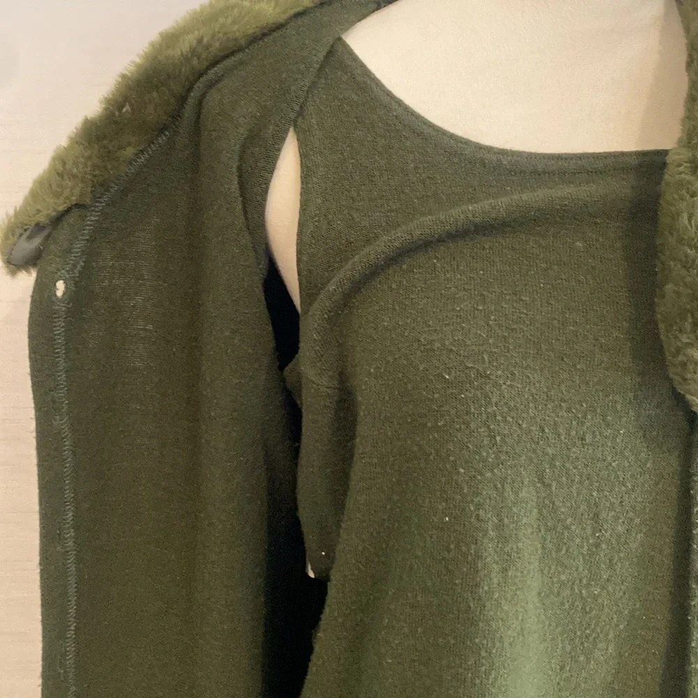 Dark olive Green camisole and Coat with Faux Fur Collar twin set